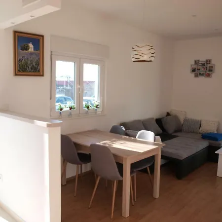 Appartement Apartman Mala Slovenka Omiš